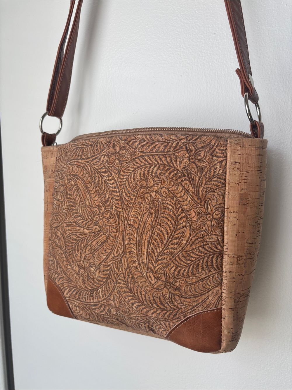 Stylish Tan Cork Crossbody Bag with Floral Leaf Embossing